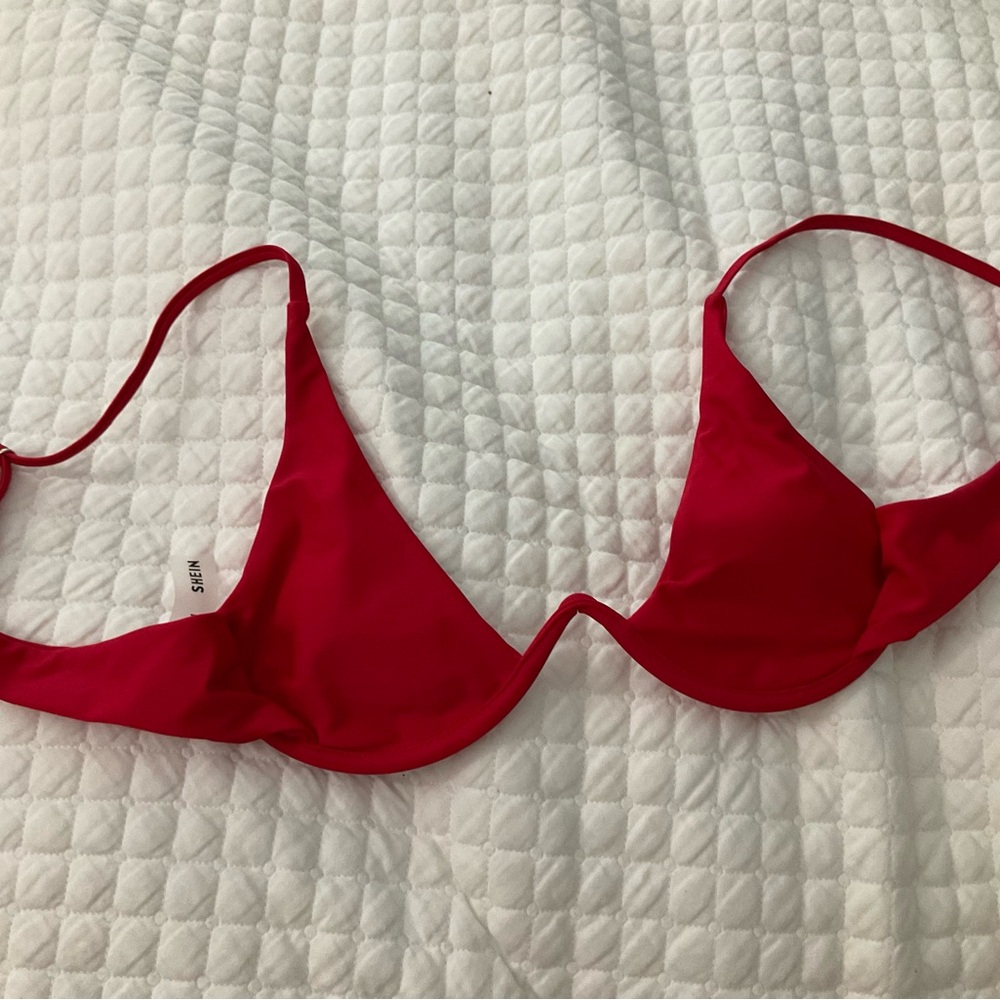 Red Bikini Set - Picture 3 of 3